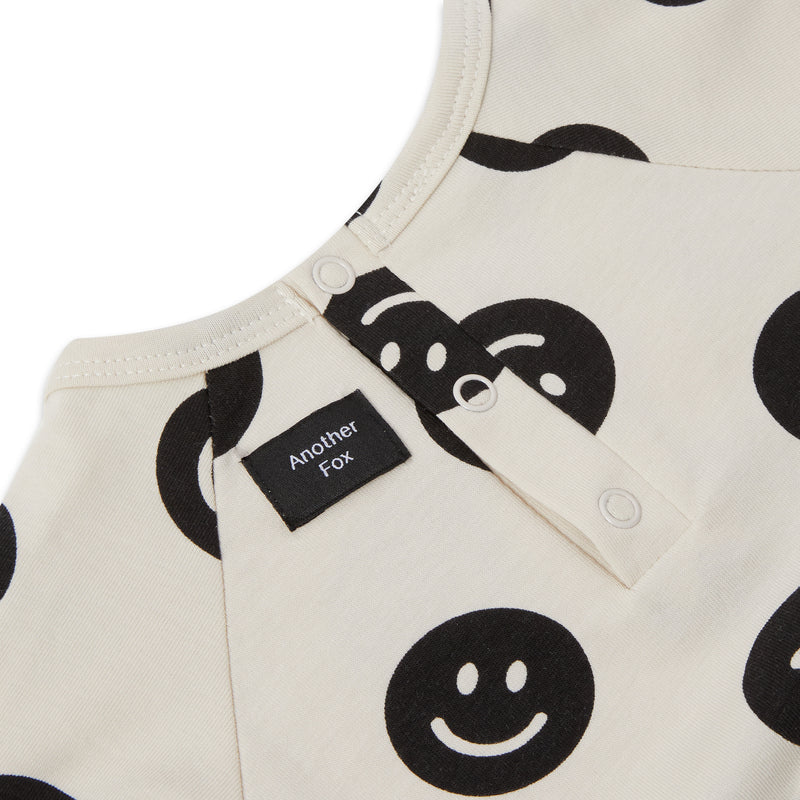 SMILE ON REPEAT BABY LONG SLEEVE BODYSUIT