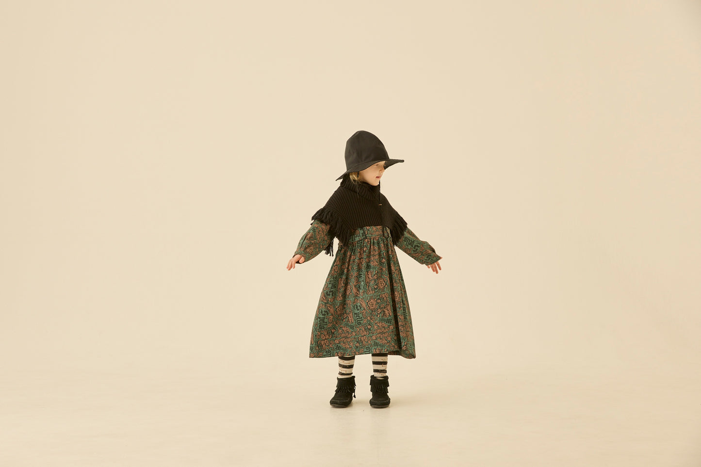 【LAST ONE】Rib knit Knights Cape