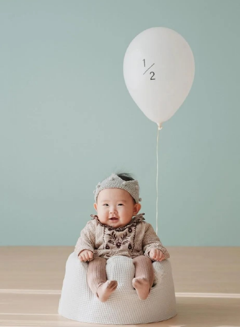 Cotton with Pompom Crown