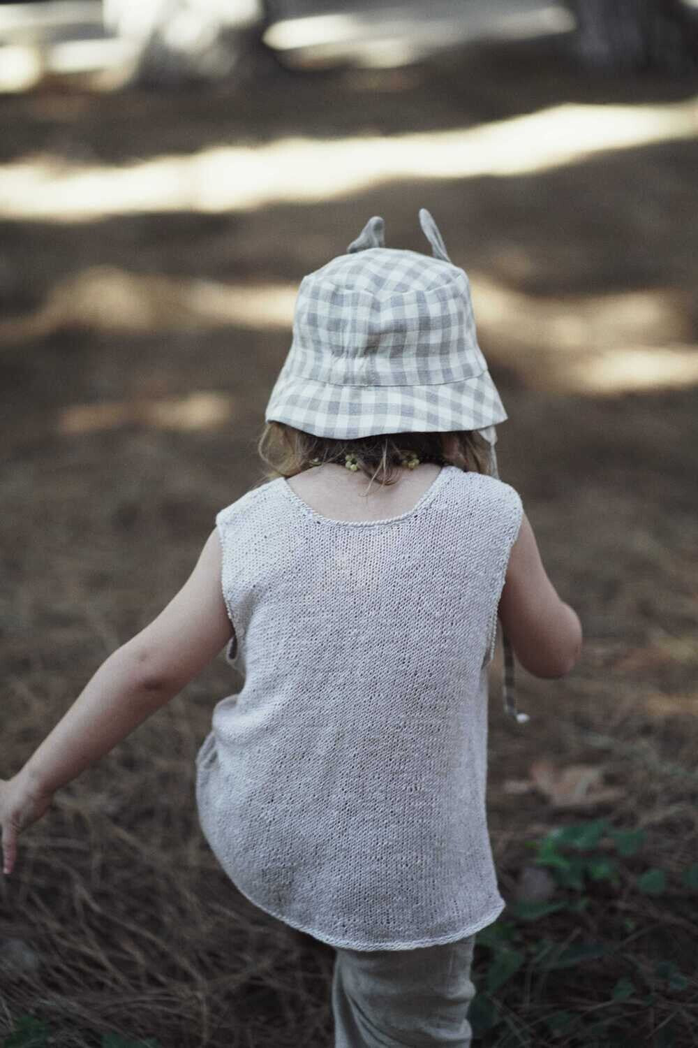 WHITEGINGHAM BEAR HAT