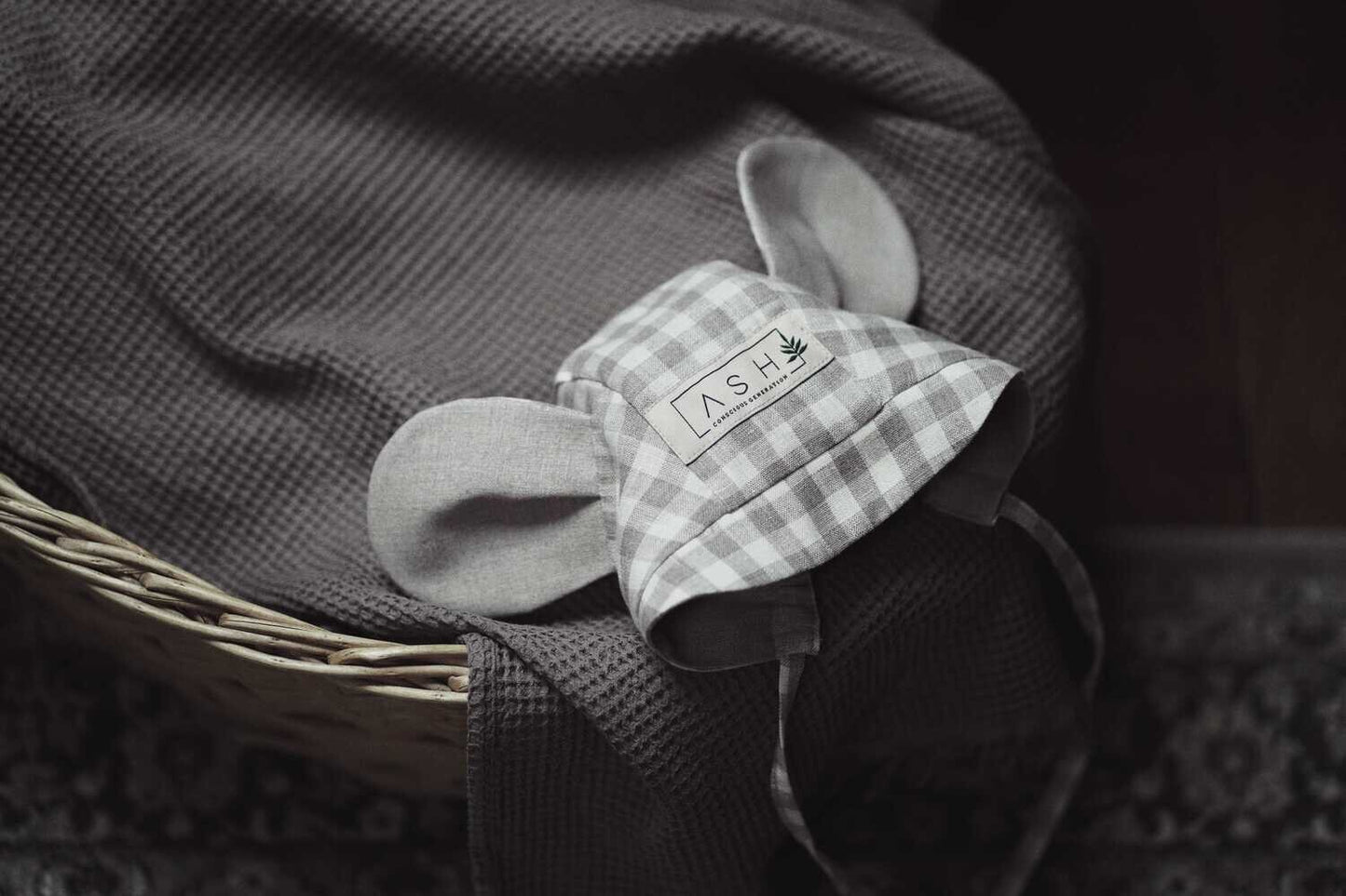 WHITEGINGHAM MOUSE BONNET