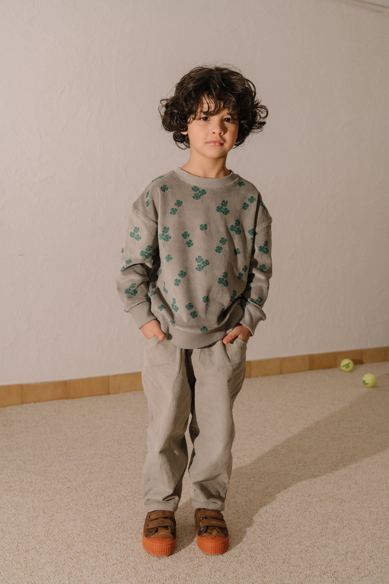 PANTALON CARROT CORDEROY GREY