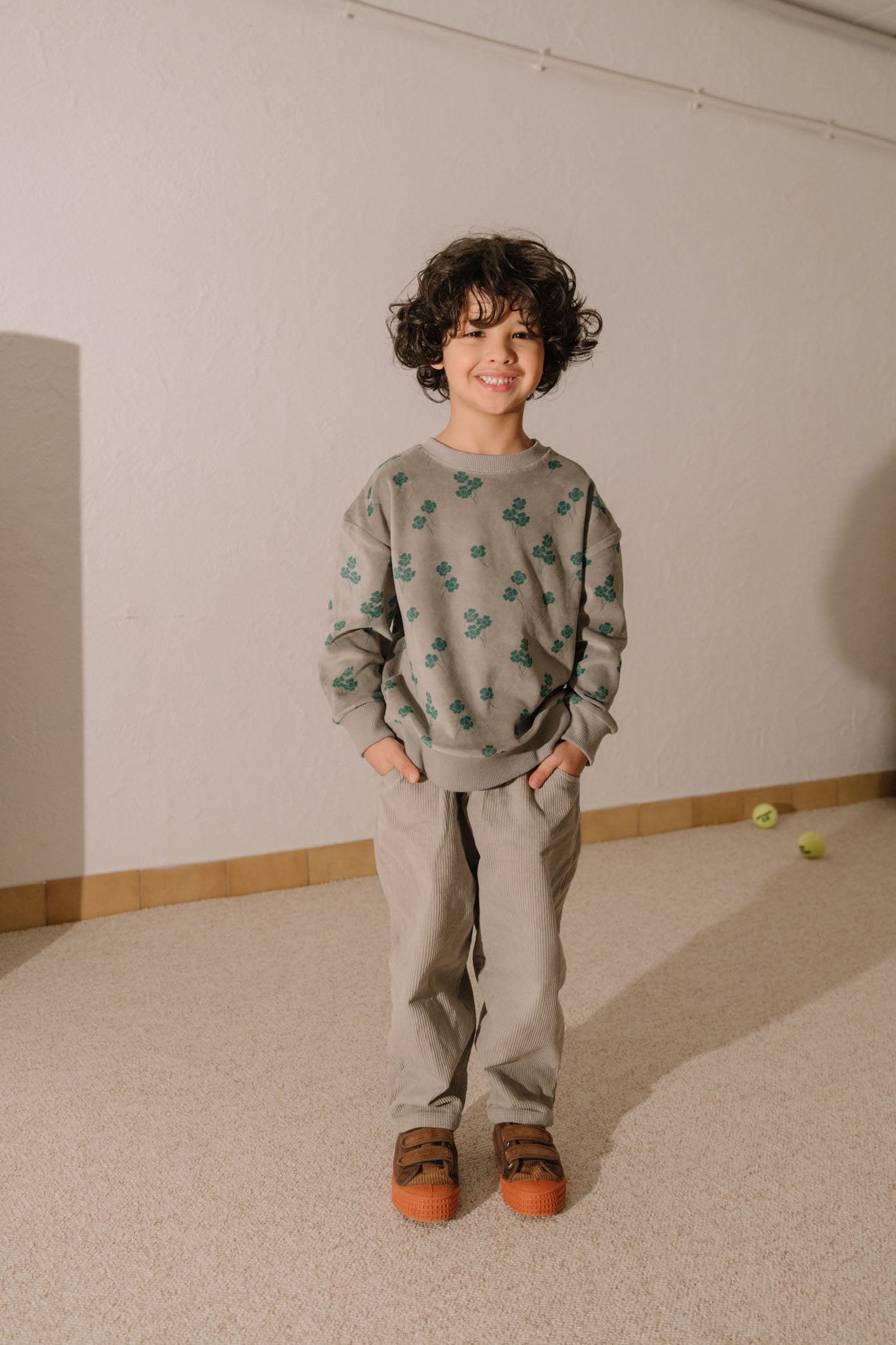 PANTALON CARROT CORDEROY GREY