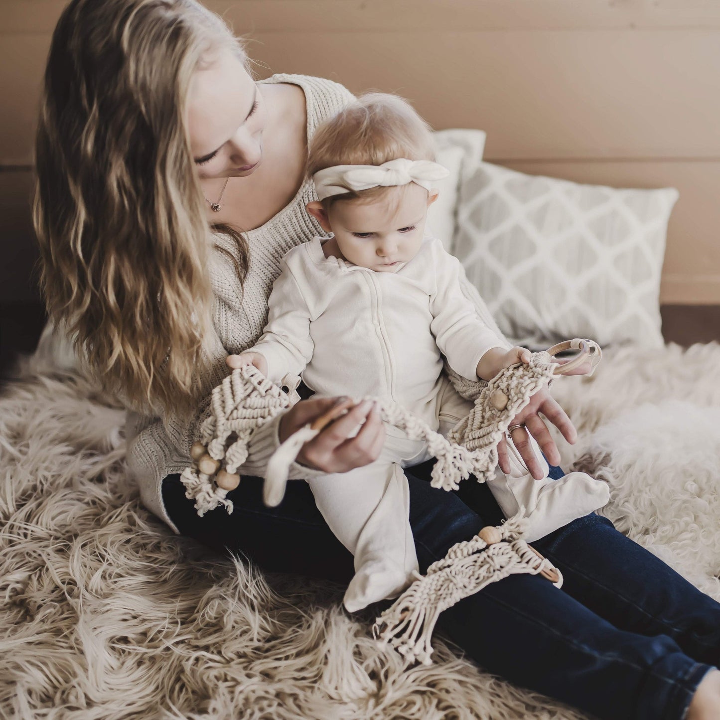 finn + emma - all-in-one toy macrame