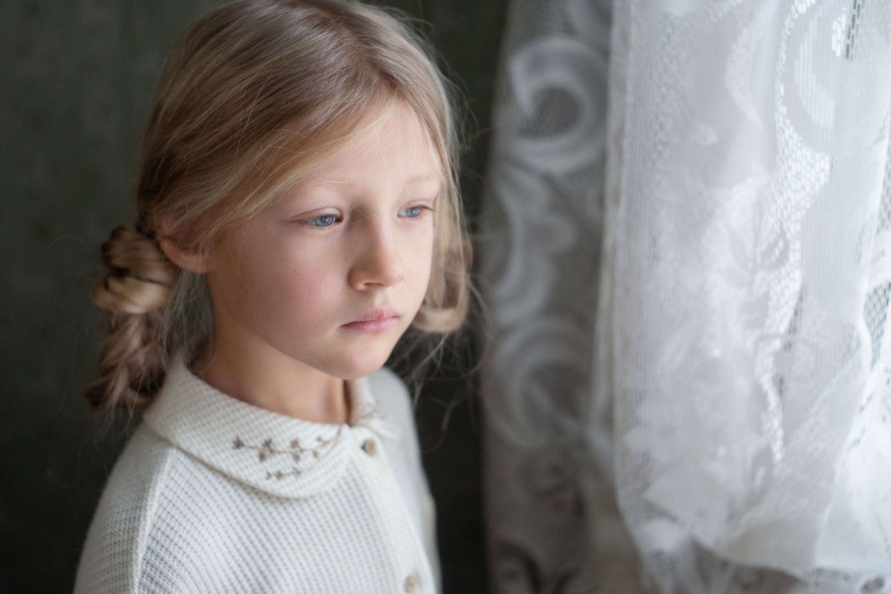 Popelin - Knitted blouse with embroidered collar