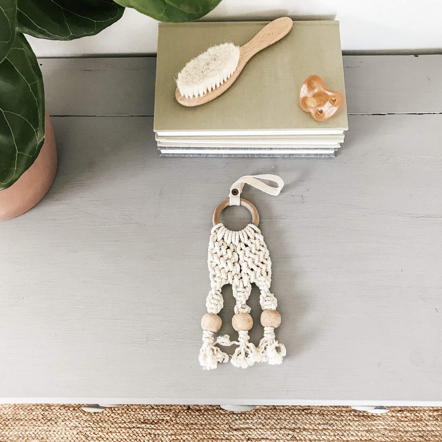 finn + emma - all-in-one toy macrame