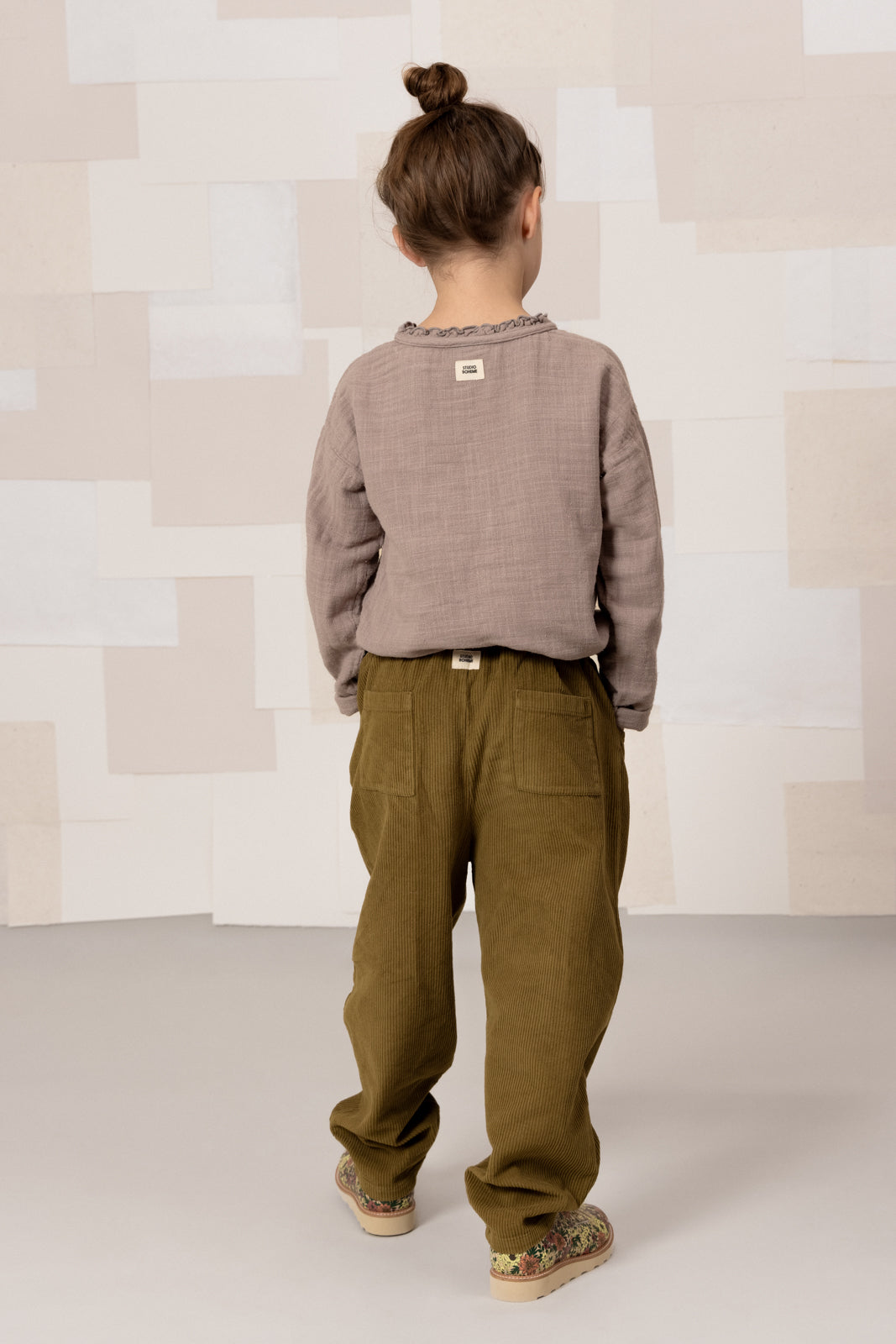 PANTALON CARROT CORDEROY GREEN NUTRIA