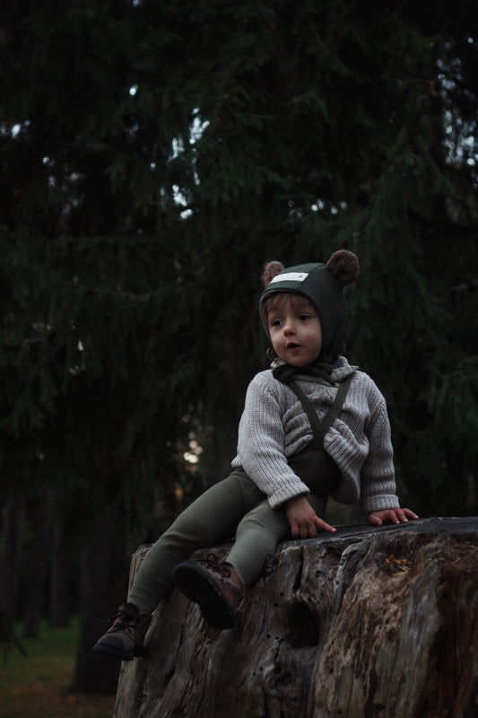 FOREST BEAR WOOL BONNET